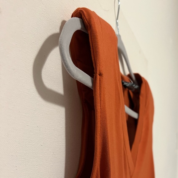 13. SP And 14. M/M Studio Badgley Mischka dark Orange bodysuit, shoulder pads - Picture 4 of 16